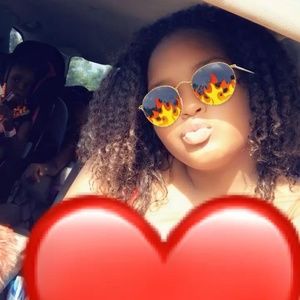 Meet your Posher, Lanique